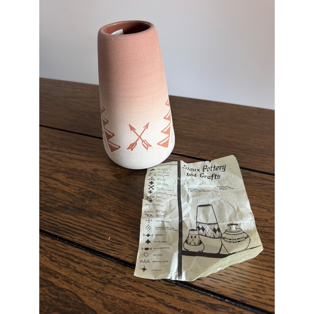 Sioux Pottery Vase Small Terracotta Ombre Hand Etched Signed Garnett S.D.